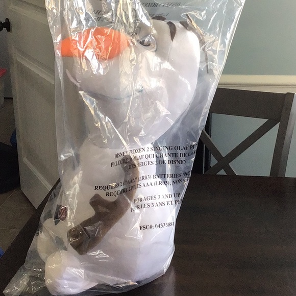 Disney Frozen II Plush Singing Olaf - Picture 2 of 9